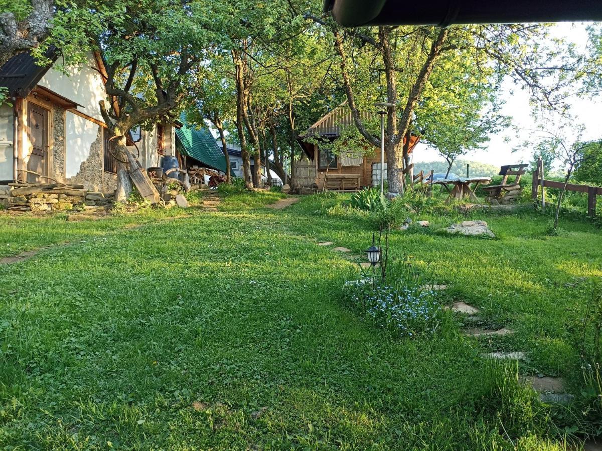 Bungalows Old Town Високо Екстериор снимка